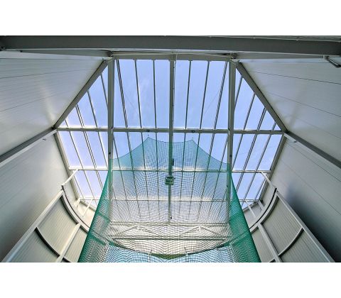 THROWING CAGE FOR DEDICATED BUILDING