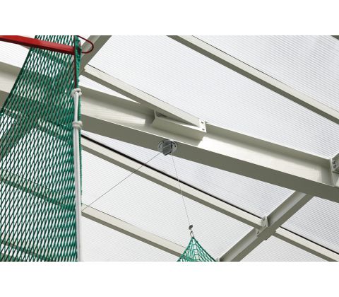 THROWING CAGE FOR DEDICATED BUILDING