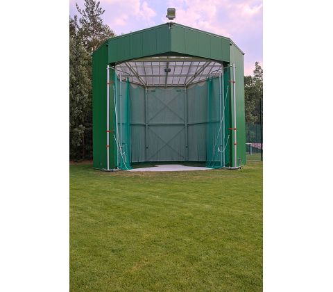 THROWING CAGE FOR DEDICATED BUILDING