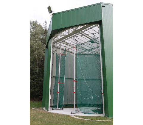 THROWING CAGE FOR DEDICATED BUILDING